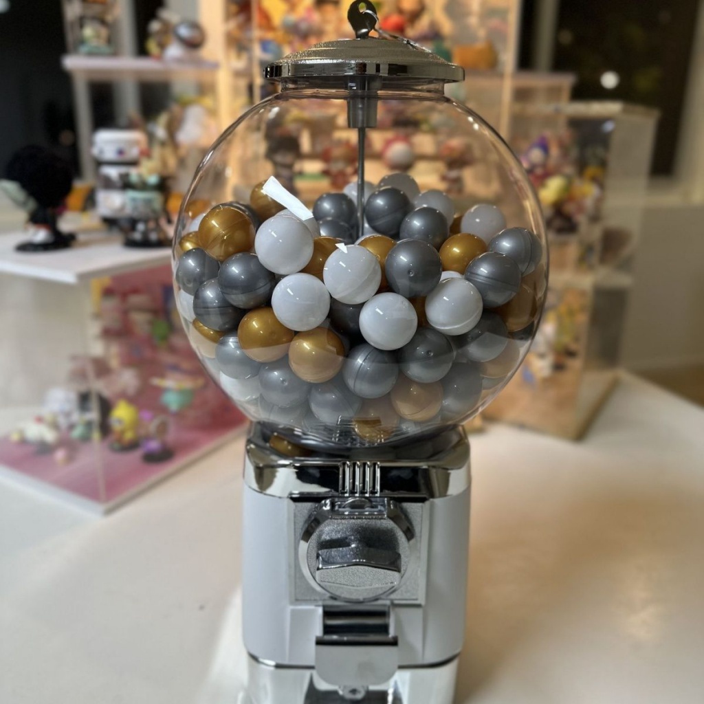 【上新！現貨】家用商用防摔扭蛋機彈力球糖果機主題活動售貨機膠囊咖啡收納機