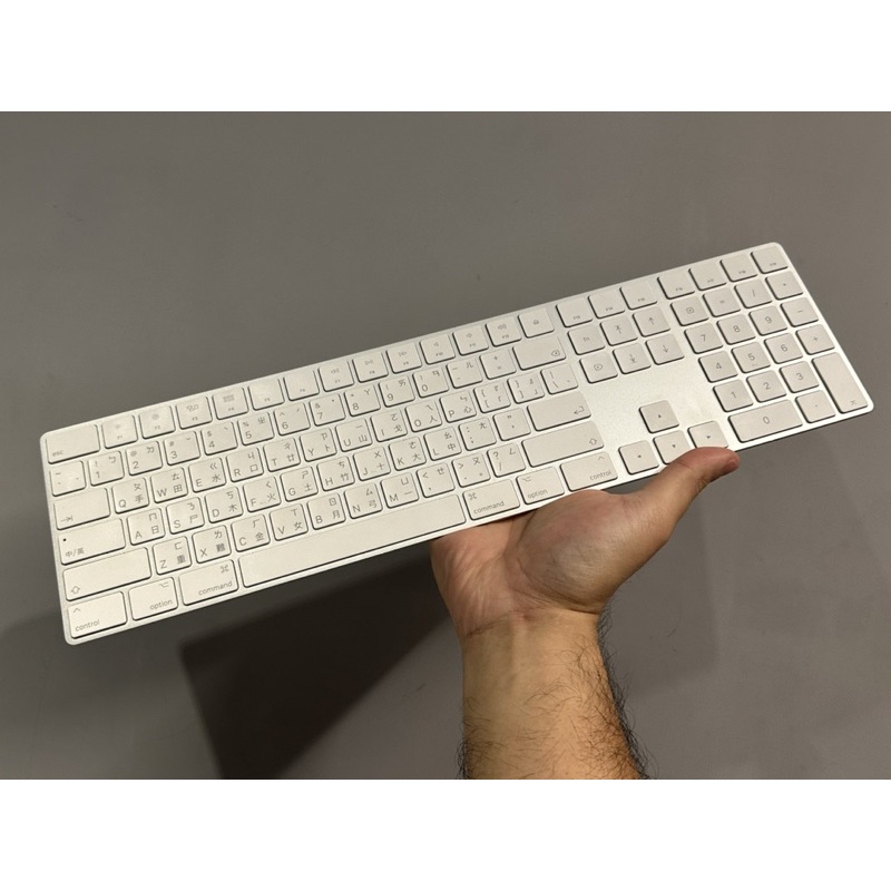 Apple Magic keyboard 2  二手外觀如新含數字鍵盤