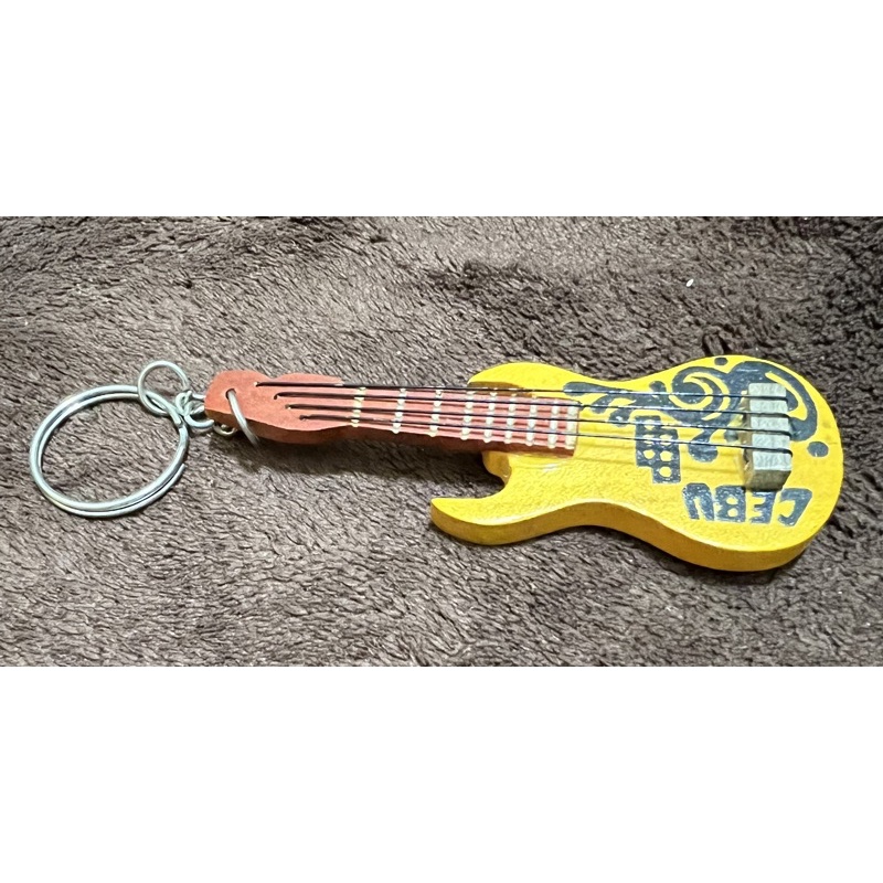 可愛木製吉他吊飾鑰匙圈