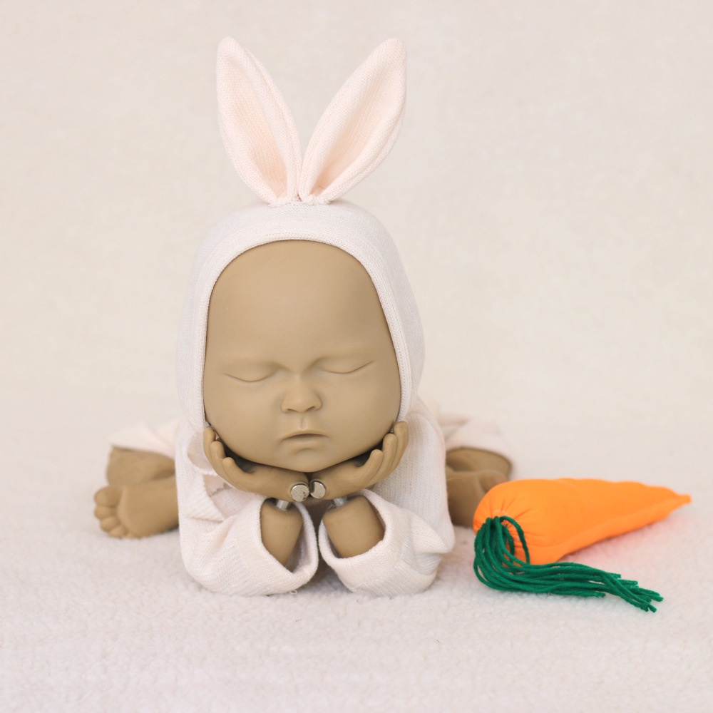 新款兒童攝影服裝新生嬰兒柔軟針織連身衣+帽子+蘿蔔兔三件式 新生兒拍照道具 寶寶拍照背景布 嬰兒拍照背景 寫真道具 造型