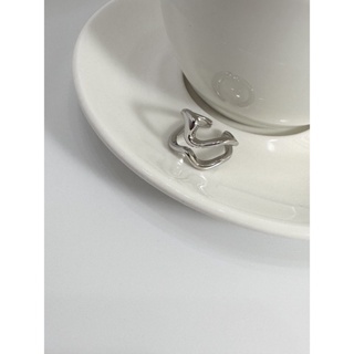 𝐸𝒮𝒮 925純銀 純銀流線戒指🤍 #純銀飾品 #純銀#耳環 #韓系飾品