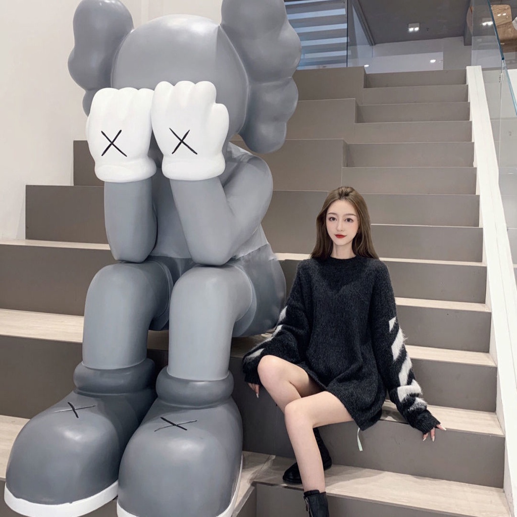 免運網紅暴力熊 潮玩高級感 雕塑公仔ins风暴力熊坐姿kaws1.5米公仔大型摆件轻奢新款国潮网红店玻璃钢