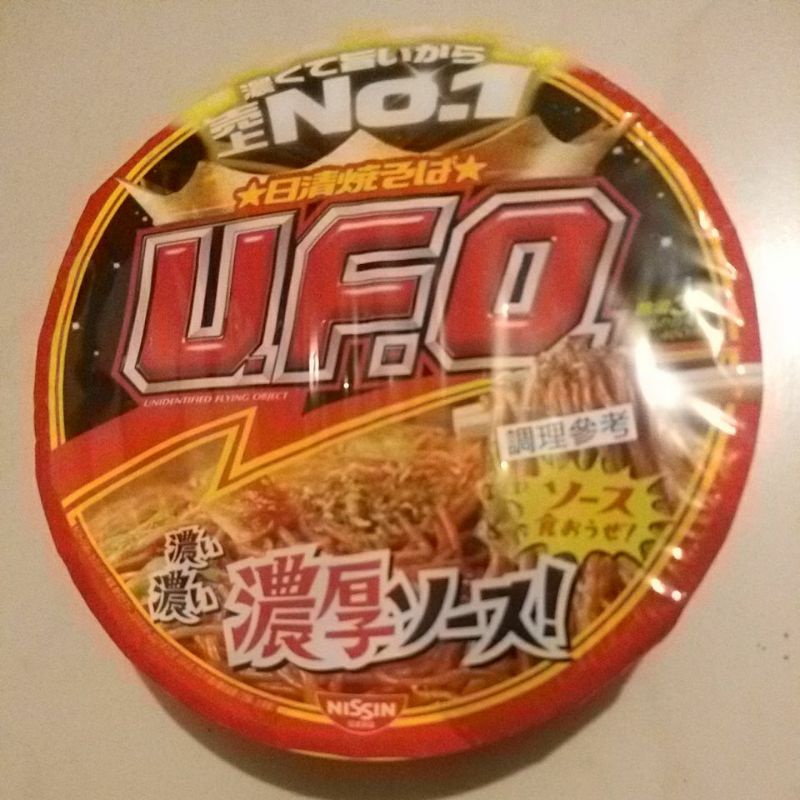 我最便宜（ 日本 ） 日清炒麵 U.F.O.         【 特濃日式炒麵醬 】128公克