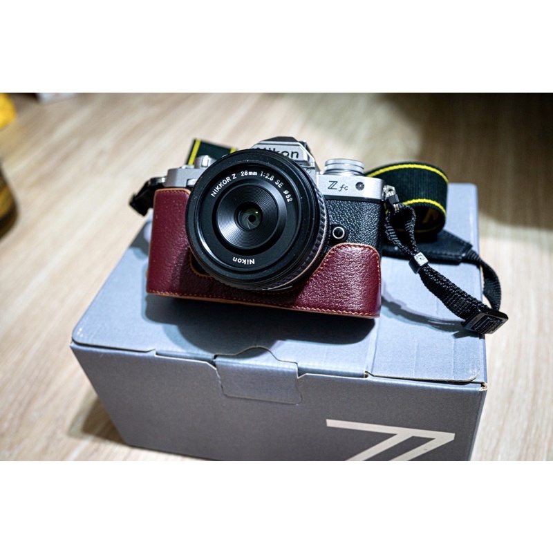 Nikon Zfc + Z 28mm F2.8(SE) 保固內 平輸 快門僅269
