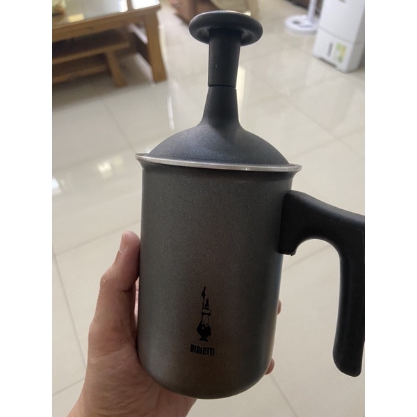 二手九成新【Bialetti 比亞樂堤】雙層手打奶泡器-500ml(冷熱奶泡皆可打；bialetti原廠)