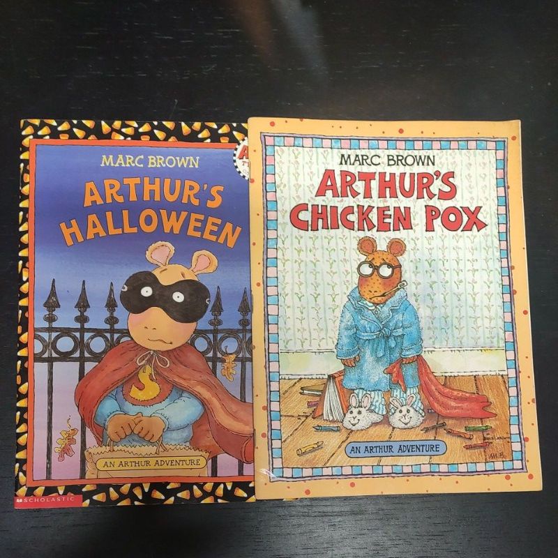二手童書~英文繪本 Arthur's chicken pox+ halloween,共2本合售