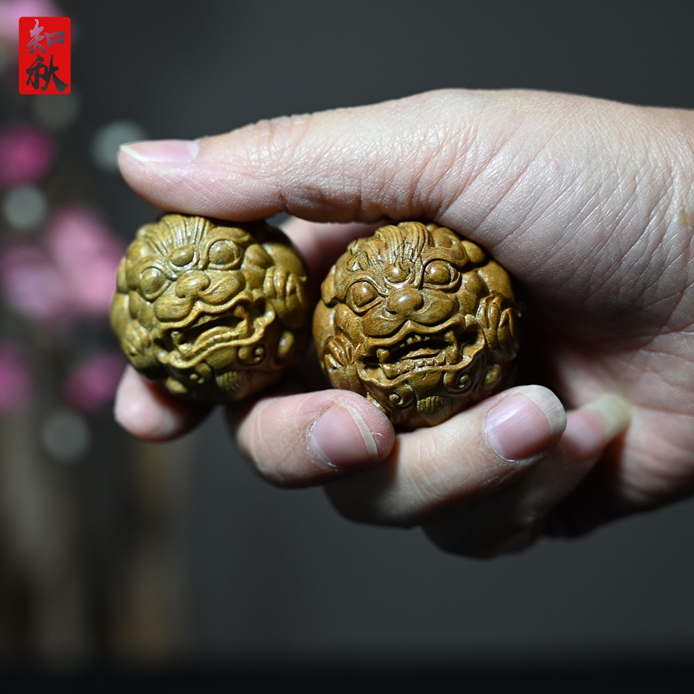 【艾朵拉水晶】【請先聊聊確認有無現貨】綠檀木雕貔貅手球文玩手把件健身球隨身把玩件工藝品送老人禮物