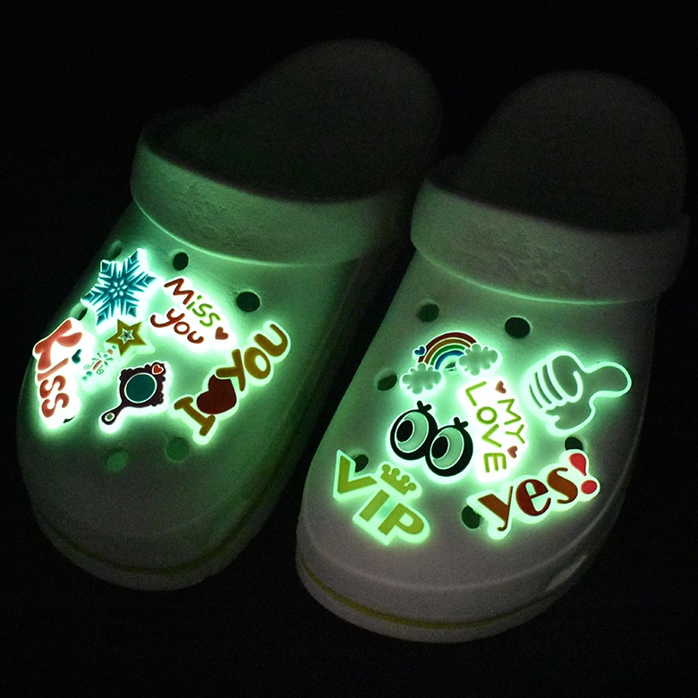 夜光系列crocs 鞋扣 DIY洞洞鞋配件裝飾 拖鞋 涼鞋 native 鞋扣 crocs 独特創意礼物 卡洛馳鞋花