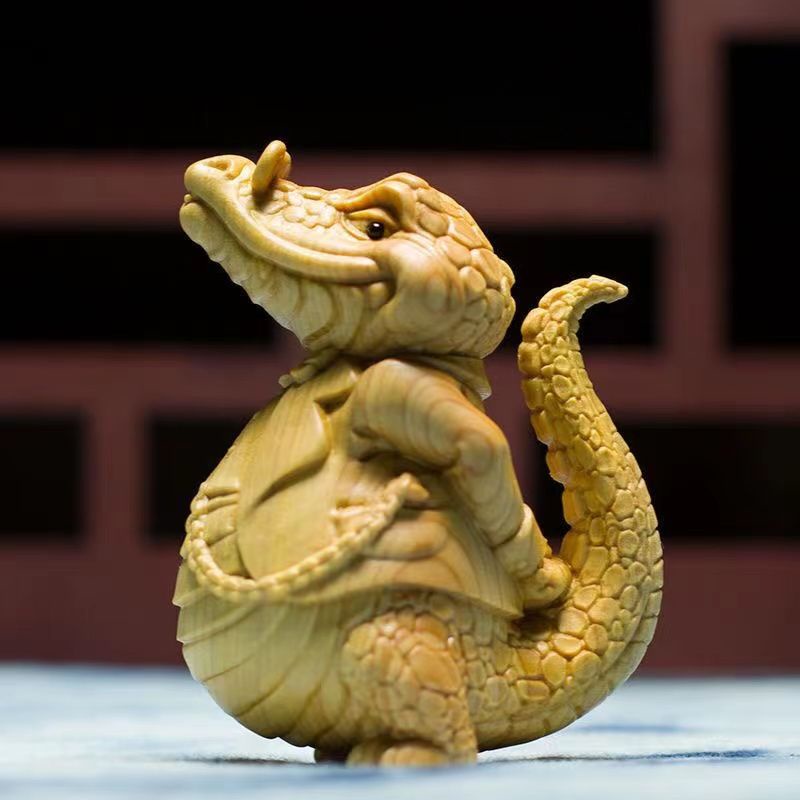小葉黃楊木雕招財金融大鱷魚手把件盤玩物件客廳臥室家居裝飾擺件vndd