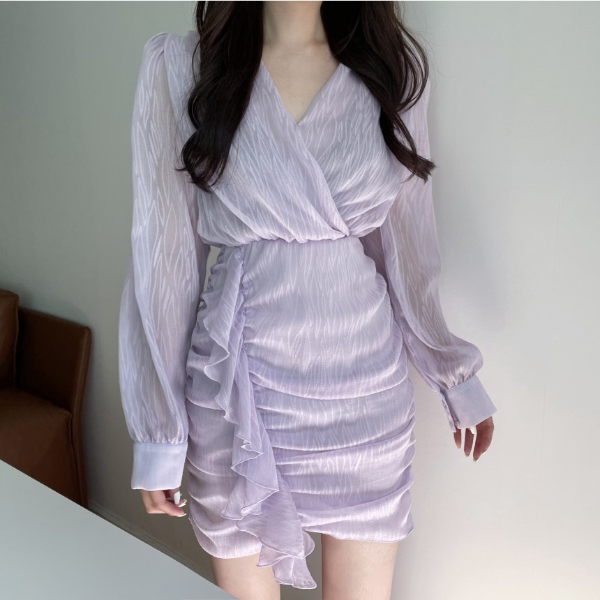 In march |INS韓國復古褶皺洋裝長袖短版V領洋裝
