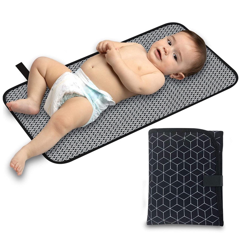 嬰兒換尿布墊,適用於新生兒女孩和男孩的便攜式換尿布墊 - 防水旅行換尿布台 -