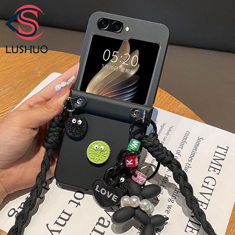 SAMSUNG Lushuo 三星 Galaxy Z Flip 5 黑色皮膚手感後蓋手機殼帶掛繩和吊墜適用於 Z Fli
