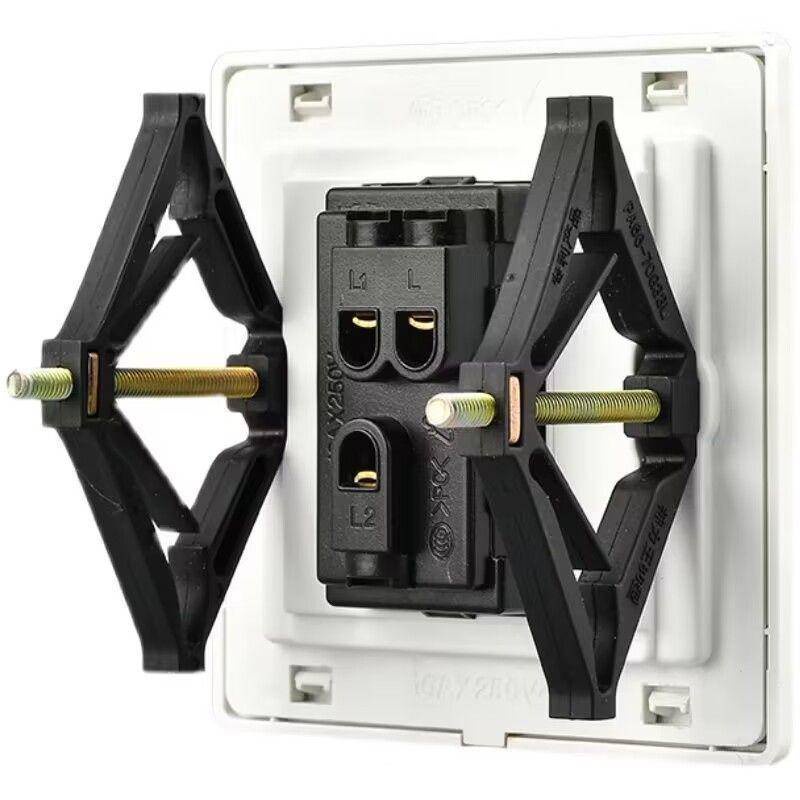 86型暗盒修復器   接線盒插座底盒固定器   萬能通用開關盒   菱形修復神器