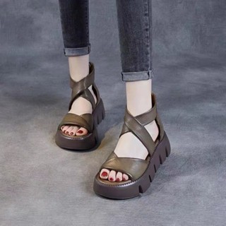 「Chicwalks女鞋店」 厚底瑪麗珍平底涼鞋女新款復古真皮鬆糕鞋後拉鍊鏤空魚嘴羅馬鞋