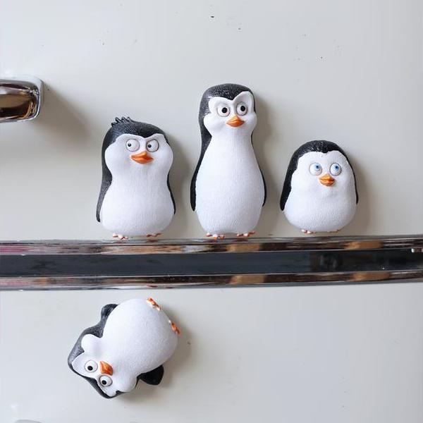 馬達加斯加企鵝冰箱貼 胖胖呆萌企鵝可愛卡通冰箱貼磁貼 3D立體 個性創意磁力貼留言貼 可愛卡通企鵝飾品玩具 創意生日禮物