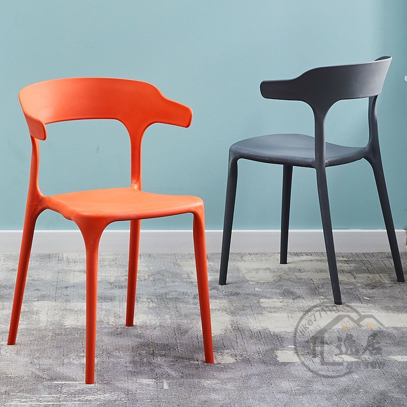 加厚北歐塑料牛角椅 時尚創意成人靠背椅 家用網紅現代簡約餐桌椅子