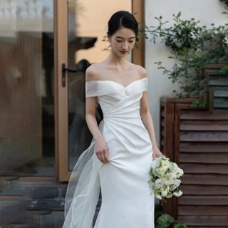 韓式一字肩輕婚紗簡約森系魚尾緞面出門迎賓紗白色露背禮服小拖尾