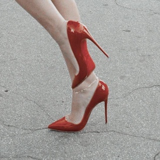 紅色底高跟鞋女淺口紅色床上性感細跟尖頭高級感漆皮單鞋