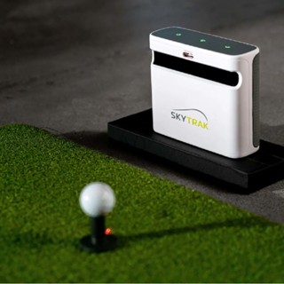 2023 Skytrak plus with case - 高爾夫球模擬器含原廠保護外殼
