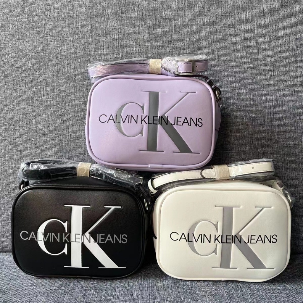 凱文克萊 Calvin Klein 2023新款相機包小方包字母單肩斜挎女包