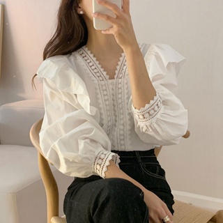 韓版女裝v領休閒泡泡袖襯衫氣質蕾絲拼接荷葉邊寬鬆休閒白襯衫優質上衣
