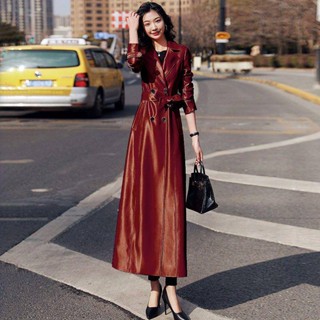 2024春季新款酒紅色亮面風衣氣質女神範繫帶長款過膝外套 外套 冬季外套 大衣 防風外套 防寒外套 保暖皮衣外套