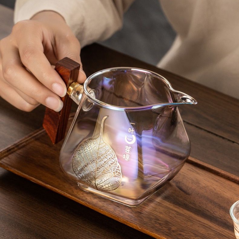 貝彩燒公道杯加厚玻璃分茶器實木柄幻彩色公杯大容量高檔創意公道杯茶海 玻璃茶杯 玻璃泡茶杯