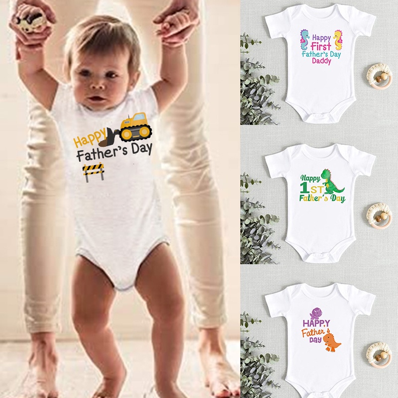 父親節快樂第一個嬰兒身體圖形可愛嬰兒短袖連身衣蹣跚學步嬰兒父親節服裝禮物 SABS