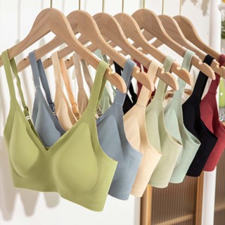 新款一片式無痕女士乳膠內衣透氣收副乳小胸集中爆乳調整型無鋼圈內衣