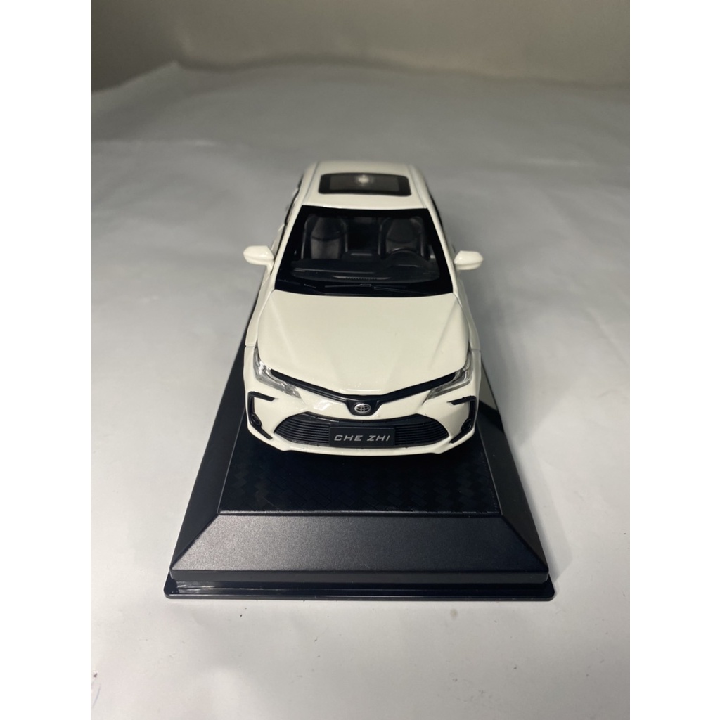 【漢克李記商行】TOYOTA COROLLA 豐田卡羅拉 1/32 合金汽車模型 迴力車玩具 汽車模型【全新品】