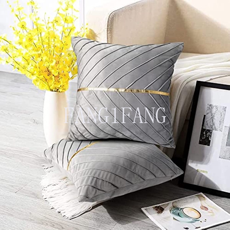 天鵝絨抱枕套 18x18 ,裝飾沙發豪華現代枕套適用於客廳臥室沙發墊床,帶金色皮革