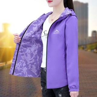 2025新款時尚短版雙面穿外套女媽媽休閒減齡百搭連帽衝鋒衣女（Your Wardrobe）