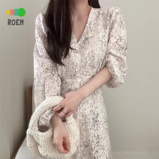 ROEV[氣質女神]韓國chic秋季法式氣質V領單排扣收腰顯瘦泡泡袖蕾絲印花洋裝洋裝女