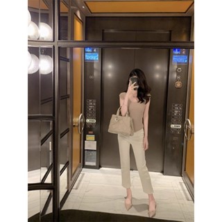 【HOT 本舖】 高階感V領坑條針織短袖t恤女2025夏季氣質性感修身顯瘦飛飛袖上衣