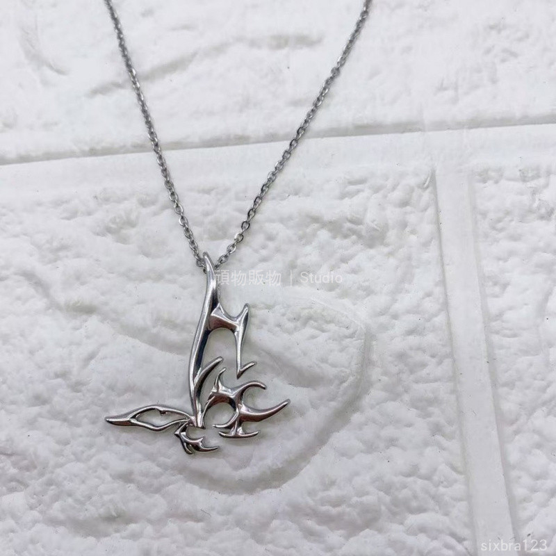 🛍️台灣出貨🪩 金屬感AESPA成員寧藝卓吊墜項鍊女友禮物粉絲應援周邊禮物鎖骨鏈 aespa周邊飾品 應援 快閃