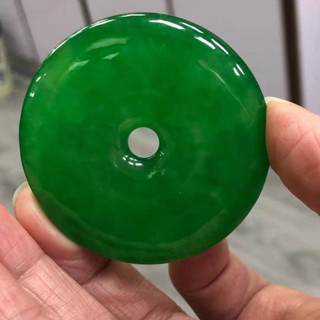 緬甸翡翠冰種平安扣高冰吊墜老坑滿綠陽綠吊墜吊飾辣綠吊墜玉石緬甸翡翠冰種平安扣高冰吊墜老坑滿綠陽綠吊墜吊飾辣綠吊墜玉石