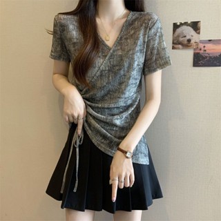 愛依依 不規則上衣 大碼女裝 短袖T恤S-4XL新款設計感寬鬆顯瘦扎染交叉上衣-4824.