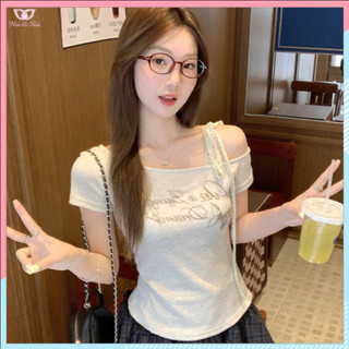 【Wei Mi Rui】斜肩係帶短袖T恤女 露肩鎖骨上衣 甜辣妹 字母 印花 夏季新款絶美小上衣