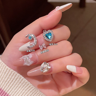 【HOT 本舖】 輕奢小眾高階感爆閃藍色鋯石耳骨釘時尚氣質簡約月亮愛心耳環耳飾