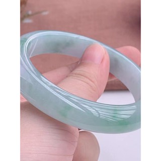 淡綠翡翠色天然玉鐲子深綠淺 平安冰糯種女款玉手鐲飄花A貨帶證書