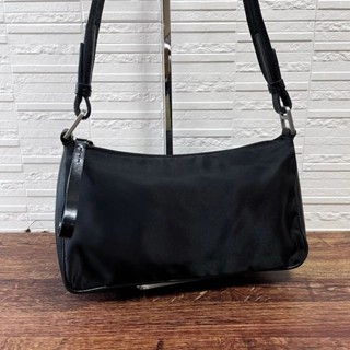 PRADA 肩揹包 手提包 皮革 黑色 尼龍 mercari 日本直送 二手