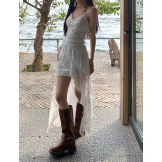 【奇奇樂百貨店】氛圍感100💫絕美不規則荷葉蕾絲開衩洋裝