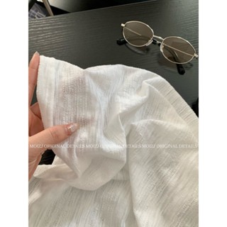【HOT 本舖】 溫柔月光 竹節紋理蕾絲拼接v領t恤女寬鬆柔軟針織百搭上衣