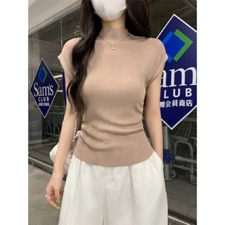 【HOT 本舖】 半高領針織短袖T恤女設計感小眾薄款打底衫法式修身上衣