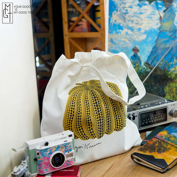 【新品】 台湾　 草間彌生　展覧会　限定 トートバッグ 新品未使用】 台湾 草間彌生 展覧会 限定 トートバッグ - メルカリ