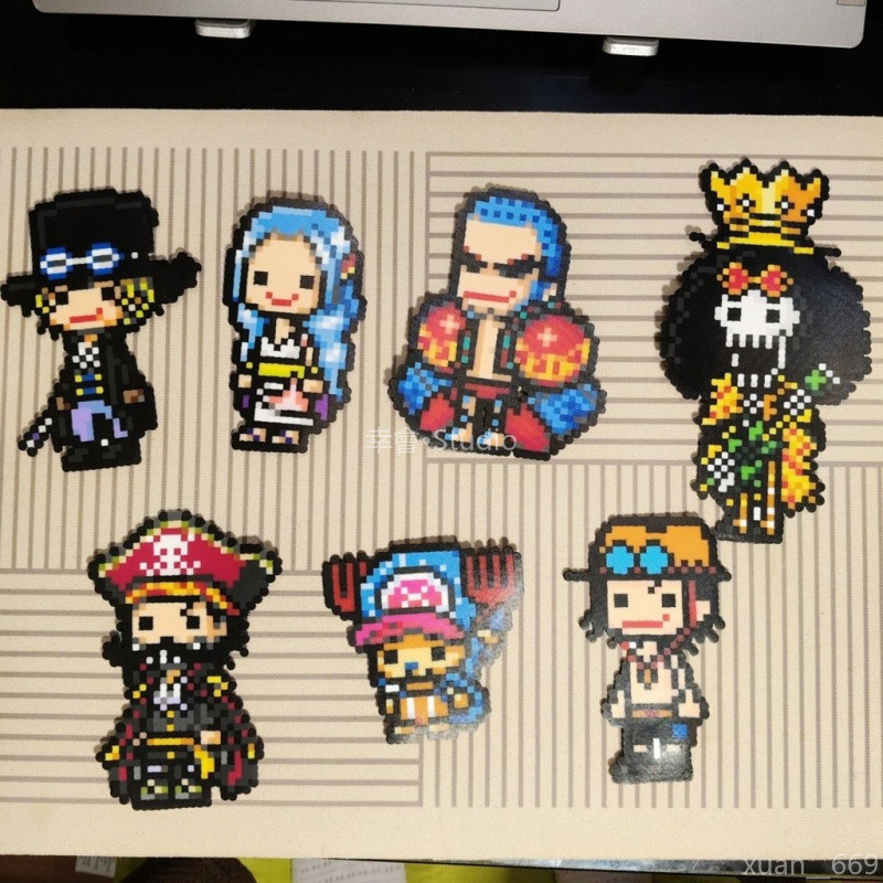 🏷️台灣出貨🫘 海賊王onepiece拼豆吊飾 多人物可選 拼豆吊飾 成品拼豆掛件 包包吊飾 拼豆鈅匙圈 像素風吊飾