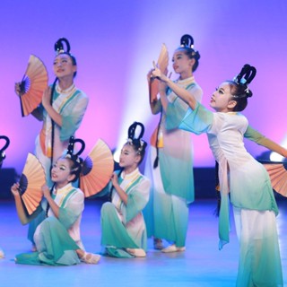 醉春風古典舞蹈服女扇子表演服中國舞兒童表演飄逸中國風秧歌成人