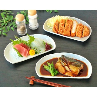 現貨 日本製 美濃燒 陶瓷 半月盤 盤 水餃盤 水果盤 餐盤 盤子 餐具 碗盤 點心盤 刺身 壽司盤 富士通販