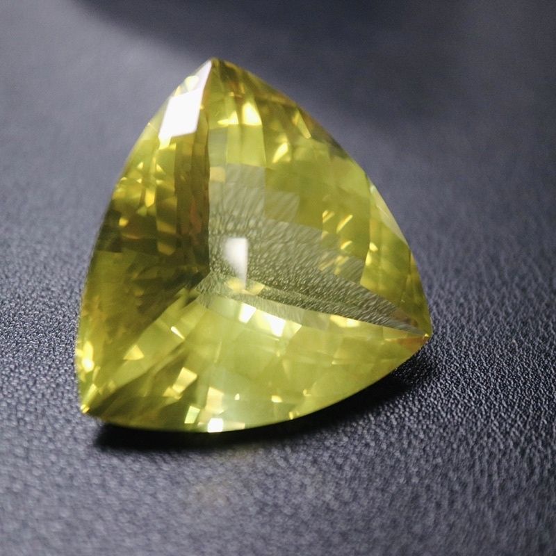 【艾爾莎寶石】117.32ct 天然檸檬水晶 頂級淨度IF！破百大盾！份量十足！Lemon Quartz