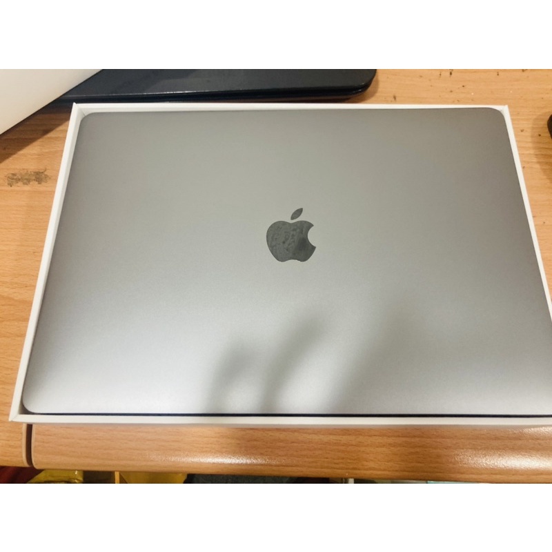 MacBook pro 13吋蘋果台灣公司貨 m1 8g 256 512g A2338